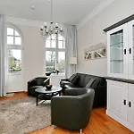 Haus Am Park 12 *