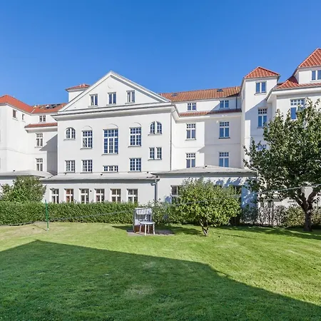 Haus Am Park 12 Апартаменты *