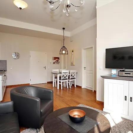 Apartment Haus Am Park 12 Kuehlungsborn