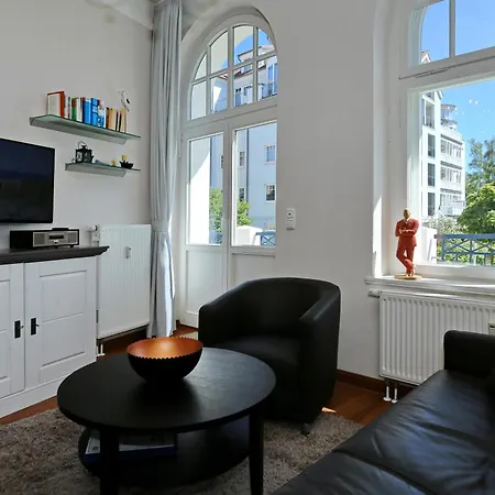 Haus Am Park 12 * Ostseebad Kühlungsborn